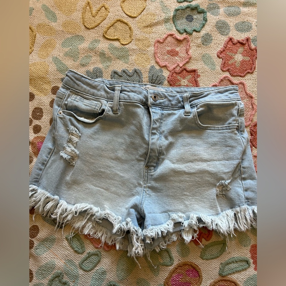 Light wash Distressed Jean Shorts size 11/30